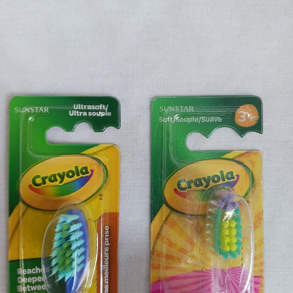 GUM Crayola Toothbrushes Lot of 2 Green Rainbow